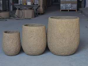 Vente en gros directe d'usine, pots à fleurs ronds en <span class=keywords><strong>fibre</strong></span> <span class=keywords><strong>de</strong></span> verre <span class=keywords><strong>de</strong></span> haute qualité, finition simple avec texture <span class=keywords><strong>de</strong></span> <span class=keywords><strong>terre</strong></span> battue - Product Image 6