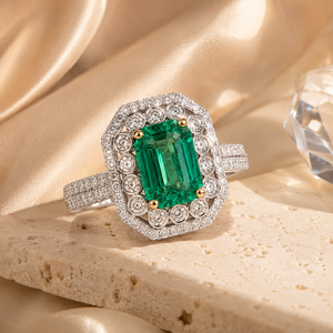 Anello di fidanzamento quadrato con smeraldo di lusso per donna, elegante gioiello da dito - Product Image 3