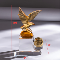 Trophée en cristal d'aigle ancien haut de gamme personnalisable avec balle de golf