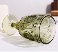 Verre à vin de luxe tendance vert olive gaufré, polyvalent, rétro, décoratif, pour cocktails et jus, idéal pour les fêtes