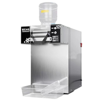 Petite machine commerciale de comptoir pour la fabrication de neige, de flocons de neige, de crème pilée, de glace pilée, de shaver ice et de Bingsu