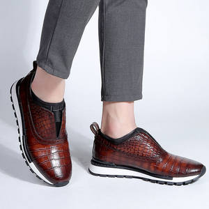 <span class=keywords><strong>รองเท้า</strong></span>หนังทำมือแบบสวม สไตล์ยุโรป พื้นหนา ลายหนังจระเข้ขัดเงา - Product Image 2