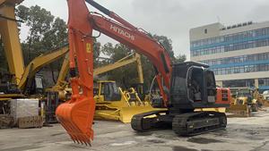 รถขุดตีนตะขาบฮิตาชิ รุ่น Zaxis 200g พร้อมปั๊มคาวาซากิและระบบควบคุม PLC น้ำหนักใช้งาน 20 ตัน พร้อมบุ้งกี๋ขุด - Product Image 2