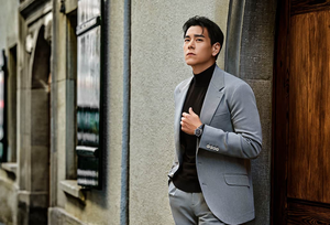 Reloj de vestir automático para hombre con indicador central de reserva de marcha, ventana de fecha, correa de cuero, caja de acero pulido Longinesing - Product Image 6