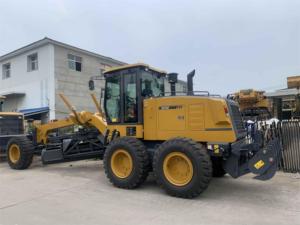 Новые автогрейдеры GR165 мощностью 165 л.с. с передним отвалом - Product Image 3