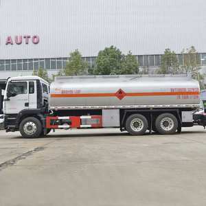 中国重汽（シノトラック）HOWO 20立方メートル大型手動変速機燃料タンク車 新車 6x4 オイル運搬車 販売中 - Product Image 4