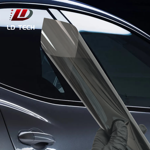 Rollo de Película para Ventanas de Automóviles PET al por Mayor, 1.52m X 30m, Antiarañazos, Protección UV, Autoadhesiva, OEM, Marca Privada, Precio al por Mayor - Product Image 3