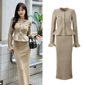 Vestido Largo Elegante con Diamantes Dorados para <span class=keywords><strong>Mujer</strong></span>, Siete Colores, Ramadán 2026 - Product Image 1