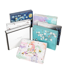 Boîtes et sacs cadeaux de Noël et du Nouvel An 2025 de l'usine de Yiwu, en matériaux recyclés, écologiques, avec pelliculage mat et gaufrage, en carton ondulé - Product Image 3