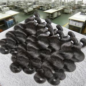 未加工的12A级生巴西寺庙身体波浪人类发束供应商处女卷曲角质层对齐头发纬向延伸 - Product Image 1