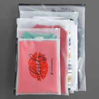 Sacs à fermeture éclair auto-adhésifs en PVC personnalisés, impression en gravure, emballage résistant à l'humidité pour vêtements, jeans, t-shirts, chaussures, chaussettes