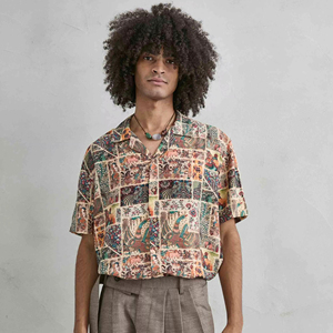 Camicia da uomo a maniche corte con colletto cubano, motivo collage artistico retrò hawaiano - Top casual da vacanza con motivo multicolore - Product Image 1