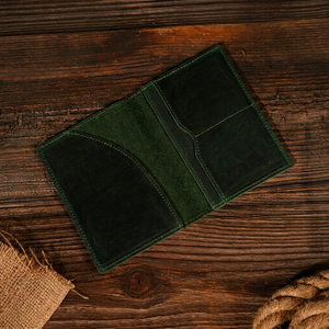 Porta Pasaportes Ligero de Cuero Genuino, Ecológico, con Bloqueo RFID, Personalizado, para Viajes y Uso Diario, Funda de Cuero PTH-0157 - Product Image 1