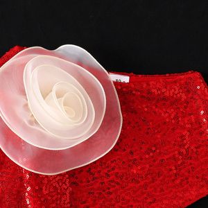 Set Estivo per Bambine: Top a Maniche Lunghe con Paillettes Rosse e Fiore Tridimensionale sulla Spalla + Gonna Bianca - Product Image 3