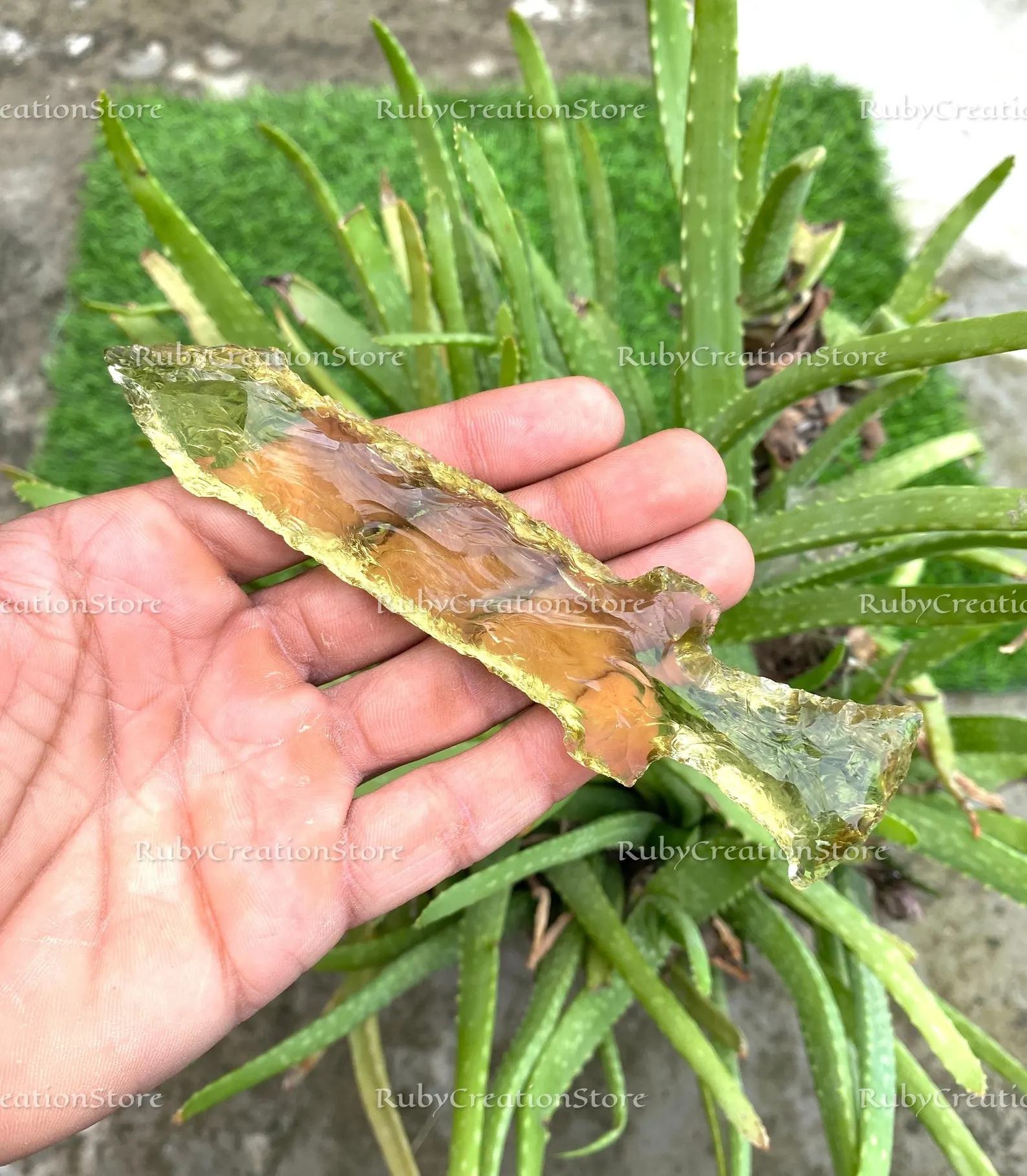 Yellow / Golden translucent