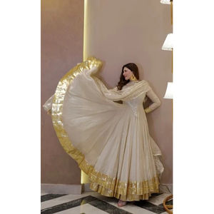 Vestido Occidental de Georgette Estampado Listo para Enviar con Patrón Regular y Talla Personalizada Disponible - Product Image 1