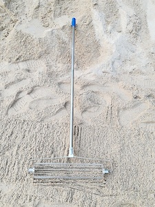Outil de nivellement de jardin en acier inoxydable, robuste et peu exigeant en effort, pour pelouse, sable, terre et surfaces variées, rouleau à sable, niveleur de <span class=keywords><strong>golf</strong></span> - Product Image 3