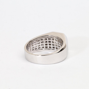 Anillo de sello con diamante cultivado en laboratorio, engaste de oro macizo, para el anillo de la meñique o el anillo indicador, anillo de boda minimalista para hombre, elegante regalo para él. - Product Image 5