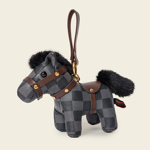 Llavero de <span class=keywords><strong>Cuero</strong></span> de Caballo con Diseño Nuevo 2026, Juguetes de Peluche de Lujo al por Mayor, Adornos para Bolsos, Llavero de Peluche de Caballo de 12 cm - Product Image 5