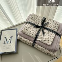 Ensemble de literie en coton tricoté 100% de qualité directe d'usine belles feuilles imprimées respectueuses de la peau pour toutes les saisons utilisation à la maison