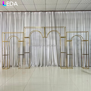 Arche de toile de fond en acier inoxydable avec cadre métallique doré de haute qualité, très vendue, pour décorations de mariage LEDA - Product Image 1