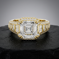 Anillo de Lujo Unisex con Diamante Cultivado en Laboratorio con Corte Asscher, Certificado IGI, E VVS2, en Oro de 14k, Halo Baguette, Banda Ancha de 8.05mm