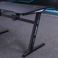 Table de jeu électrique de cadre en acier de PC de cadre en acier de bureau d'ordinateur portable d'e-sports réglable en forme de Z avec la lumière de LED de RVB