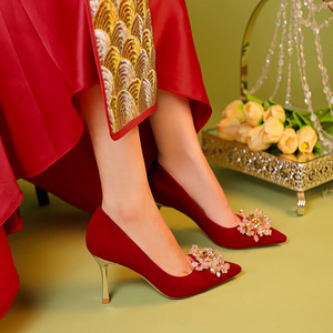 Chaussures de sport décontractées rouges pour femmes, dessus en mesh, talons épais, ne fatiguant pas les pieds - Product Image 1