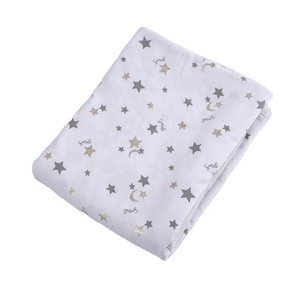 Manta Envolvente para Bebé Personalizada OEM/ODM, Linda, 100% Algodón, con Estampado de Estrellas y Luna Blancas, Tipo Minky - Product Image 1