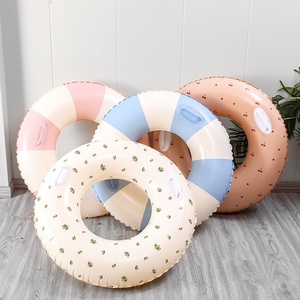 Bouée de natation épaissie pour enfants avec design rétro rayé et couleurs assorties - Product Image 1
