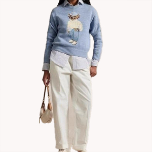 Nouveauté Pull décontracté pour femme à col rond avec motif d'ours brodé Pull personnalisable en tricot Haut décontracté - Product Image 1