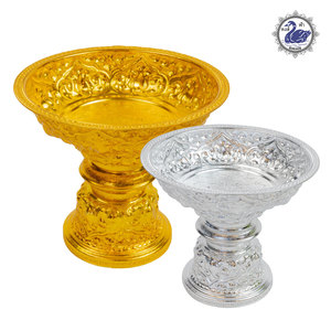 Khay Phục Vụ Thiết Kế Phật Giáo Thái Lan Bệ Đỡ Hoàng Gia <span class=keywords><strong>30</strong></span> Cm. Vật Liệu Nhôm Tròn Màu Vàng Bạc Để Phục Vụ Sản Xuất Tại Thái Lan - Product Image 2