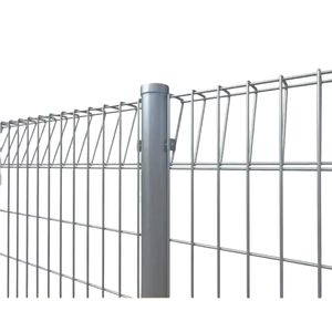 Grillage métallique en acier au carbone galvanisé Panneaux <span class=keywords><strong>de</strong></span> clôture <span class=keywords><strong>de</strong></span> jardin modernes <span class=keywords><strong>de</strong></span> 6 pieds <span class=keywords><strong>de</strong></span> triangle supérieur soudé par Brc Poteaux pour usage extérieur pour la maison - Product Image 5