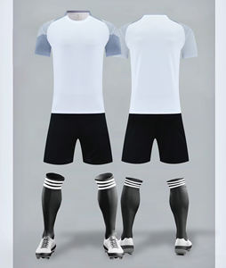 Großhandel Maßgeschneiderte Fußball-T-Shirts Fußballtrikot Fußballuniform für Herren 100% Polyester Thai-Qualität Schnelltrocknend OEM Logo Teamname - Product Image 4