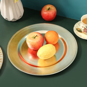 Assiettes de présentation roses en plastique écologique de 13 pouces avec bordure perlée dorée pour mariages et décorations de fête, support OEM - Product Image 2