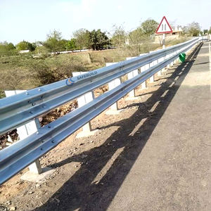 מעקה בטיחות מפלדה Q235/Q345 בצורת W עם ציפוי אבץ בעובי ≥600 גרם/מ², מעקה בטיחות גלי כפול מגולוון לבטיחות בדרכים - Product Image 5