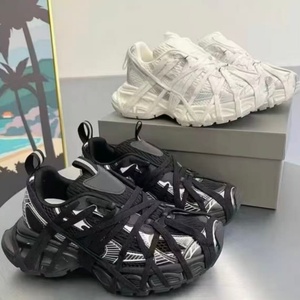 Zapatillas Deportivas Retro de Alta Calidad 3XL para Parejas, Antideslizantes, Cómodas, Transpirables, con Correa de Tela y Cordones, para Todas las Temporadas - Product Image 1