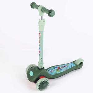 Monopattino per Bambini a 3 Ruote con Grafiche e Luci LED, Altezza Regolabile, Pieghevole, Produzione di Fabbrica - Product Image 2