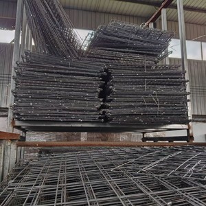 2026 Hot Sale Yuking Galvanized Steel/Stainless Steel PVC Coated <b>Wire</b> Welded <b>Mesh</b> Plain Weave Farm Fence Panels Custom - Product Image 2