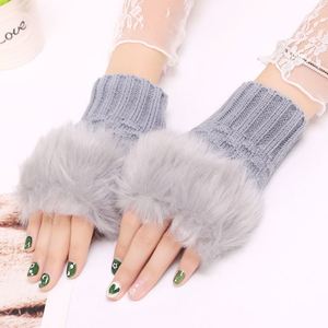 Gants en fausse fourrure de lapin pour femmes, gants sans doigts tricotés au crochet, mitaines tricotées, gants d'hiver - Product Image 5