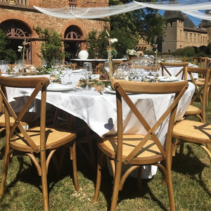 Il Produttore Fornisce Direttamente la Sedia a Croce <span class=keywords><strong>in</strong></span> <span class=keywords><strong>Legno</strong></span> Massello Stile Retrò per Banchetti, Matrimoni e Uso Domestico - Product Image 2
