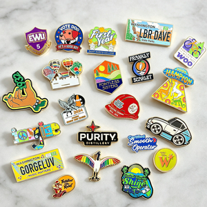 Pins Metálicos Personalizados de Fabricante, Insignias de Esmalte Duro Personalizadas, Diseña Tu Propio Broche con Logotipo, Pins de Solapa para Ropa - Product Image 1