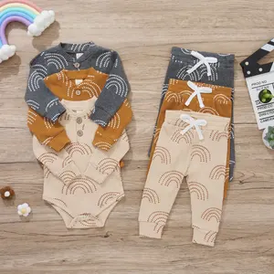 Neuankömmling Mode Regenbogen Unisex 'gerippten Stram pler 1 Jahr Jungen Baby kleidung Sets für Neugeborene