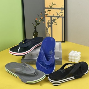 Sandales légères et confortables unisexes pour couple, idéales pour la plage et les loisirs en extérieur, par Baya - Product Image 1