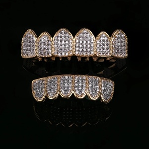 เงิน 925 ชุบทองคําขาว 14K VVS Moissanite Grillz สวมใส่ทุกวัน Iced Out Grillz ฮิปฮอปฟันเพชร Grillz - Product Image 1