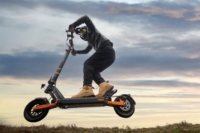 İspanya 2026 Sıcak Fırsat Büyük Tekerlekli Disk Frenli Elektrikli Scooter Yetişkinler İçin Koltuklu 600W 45km/s E-Scooter Kukirin G2 PRO VMP