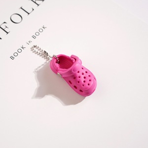 Porte-clés Mini Chaussures, Accessoire de Sac Décontracté et Tendance, Mignon Porte-Sac Dessin Animé, Cadeau pour Couple ou Meilleur Ami - Product Image 4
