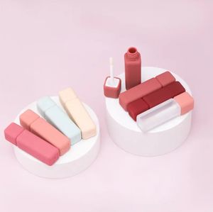 Etiqueta privada Brillo de labios Suave sedoso Sin parabenos Sin crueldad Lápiz labial mate vegano - Product Image 3