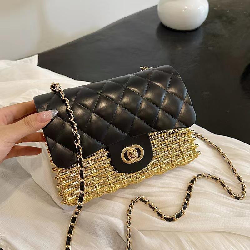 โกลเด้น