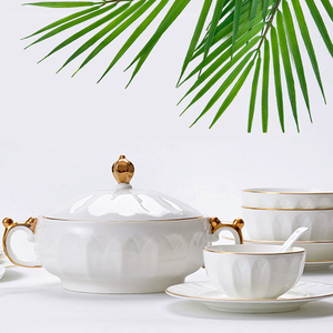 中国サプライヤーカスタマイズデザイン食器セットファインボーン中国ディナーセットエンボス加工高級モダンホワイトゴールドディナーセット - Product Image 3